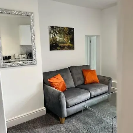 Town Centre Studio Flat Merthyr Tydfil Exterior photo
